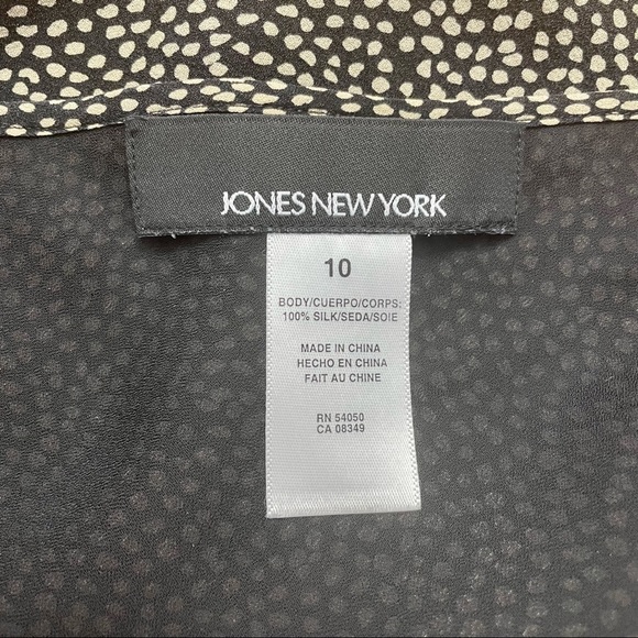 JONES NEW YORK Silk Black Cream Polka Dot Short Sleeve Blouse Women’s Size 10 - Picture 5 of 5